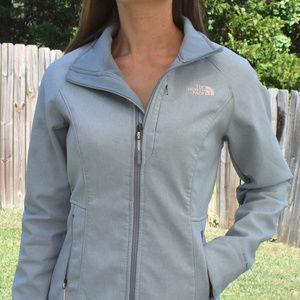 The North Face Women's Apex SoftShell Jacket